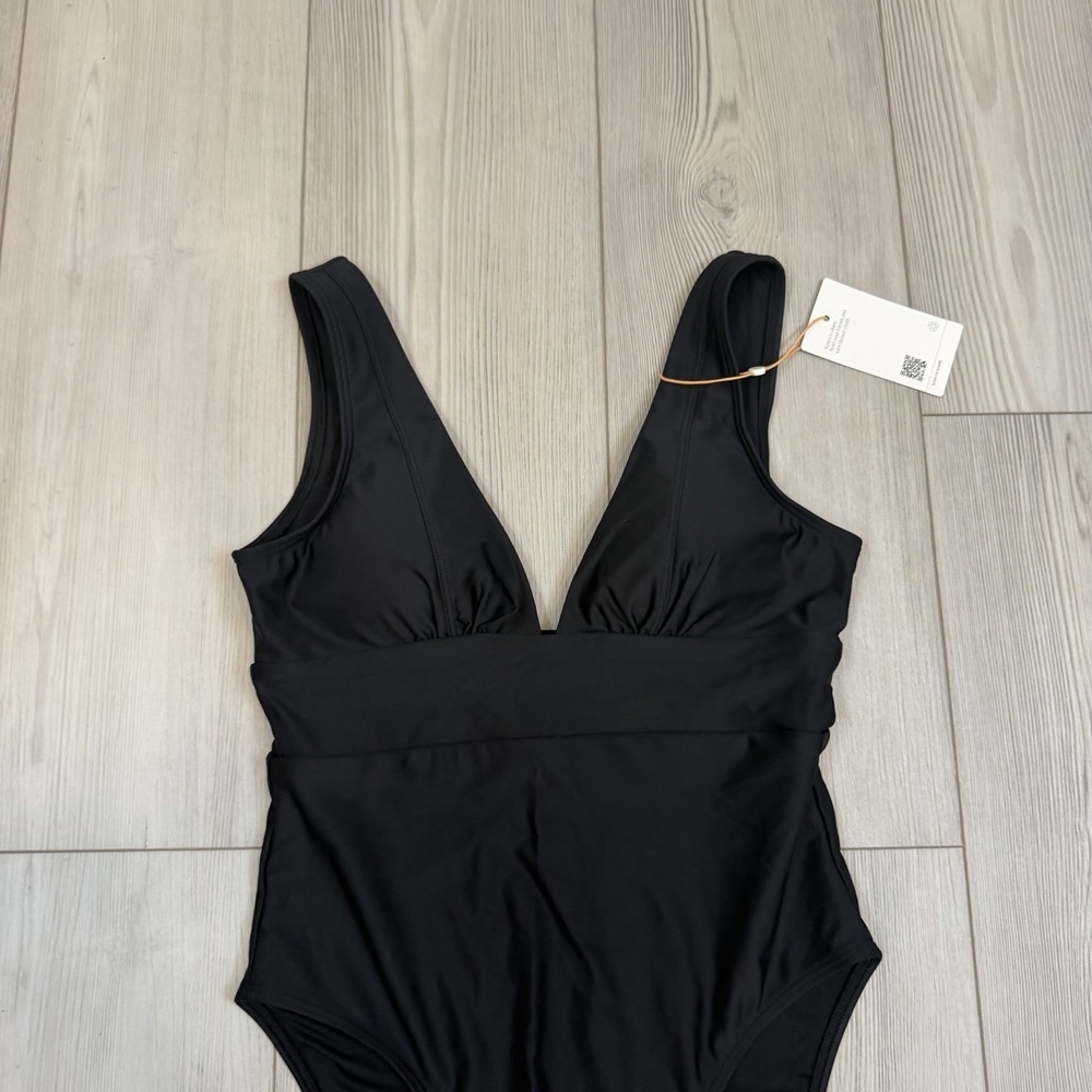 NWT Quince Italian Plunge One-Piece Swimsuit, Large, Black - Picture 2 of 12